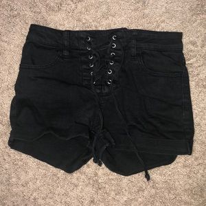 Black Pacsun shorts